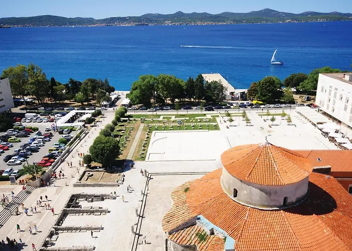 Gorgeous In With Wifi Apartman Bibinje