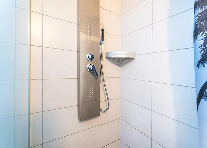 Gorgeous In With Wifi Apartman