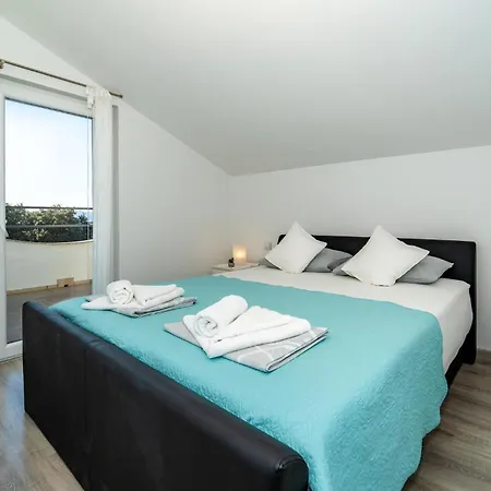 Lovely In With View Apartman Bibinje