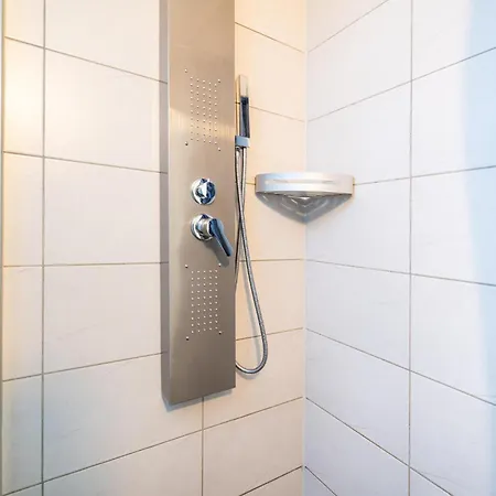 Lovely In With View Apartman
