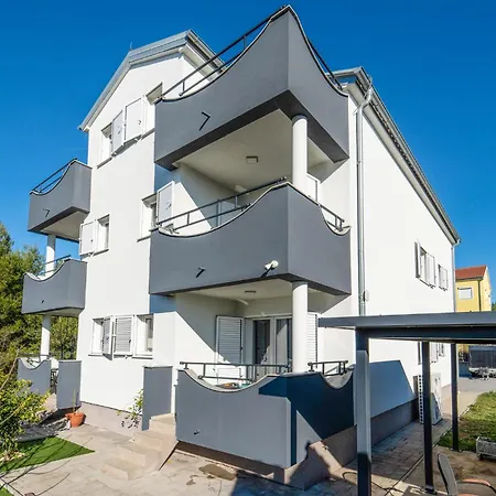 Gorgeous In With Wifi Apartment