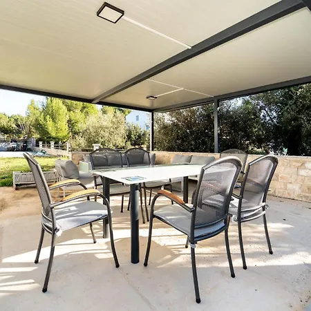 Gorgeous In With Wifi